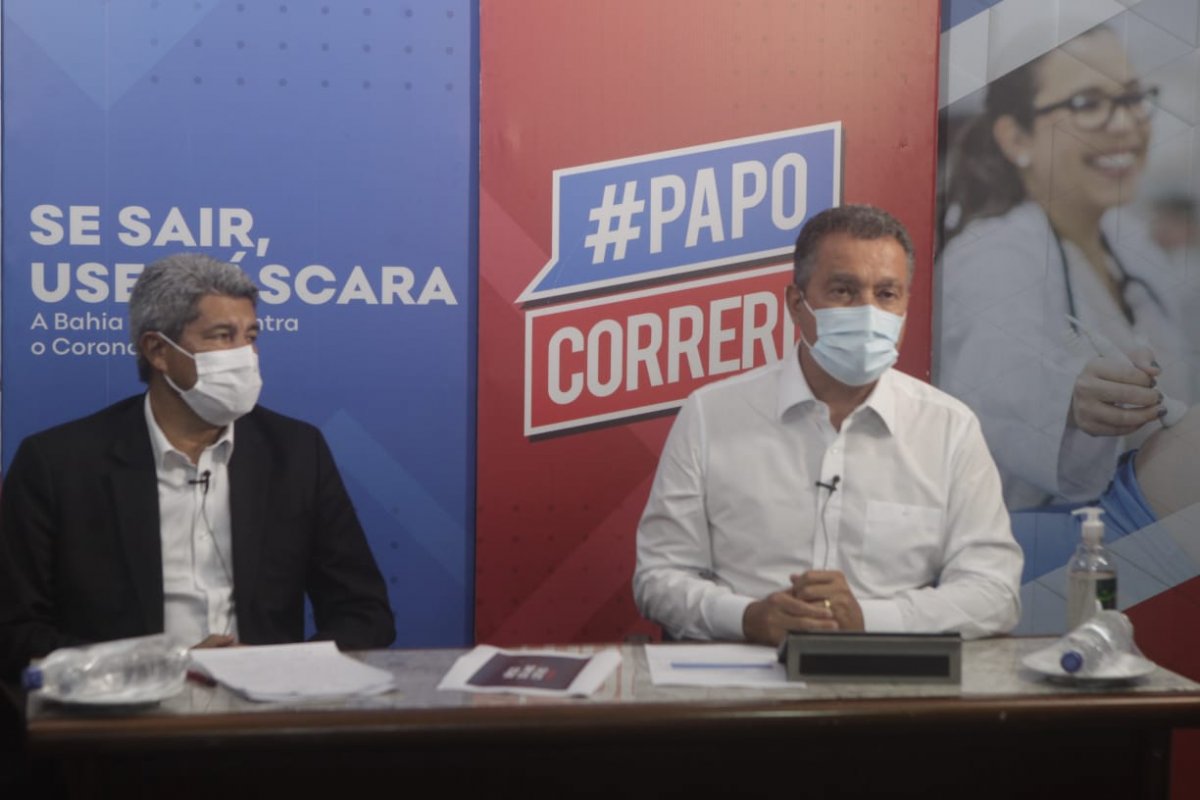 "Assim que as condições sanitárias permitirem", afirma Rui Costa sobre retorno das aulas presenciais