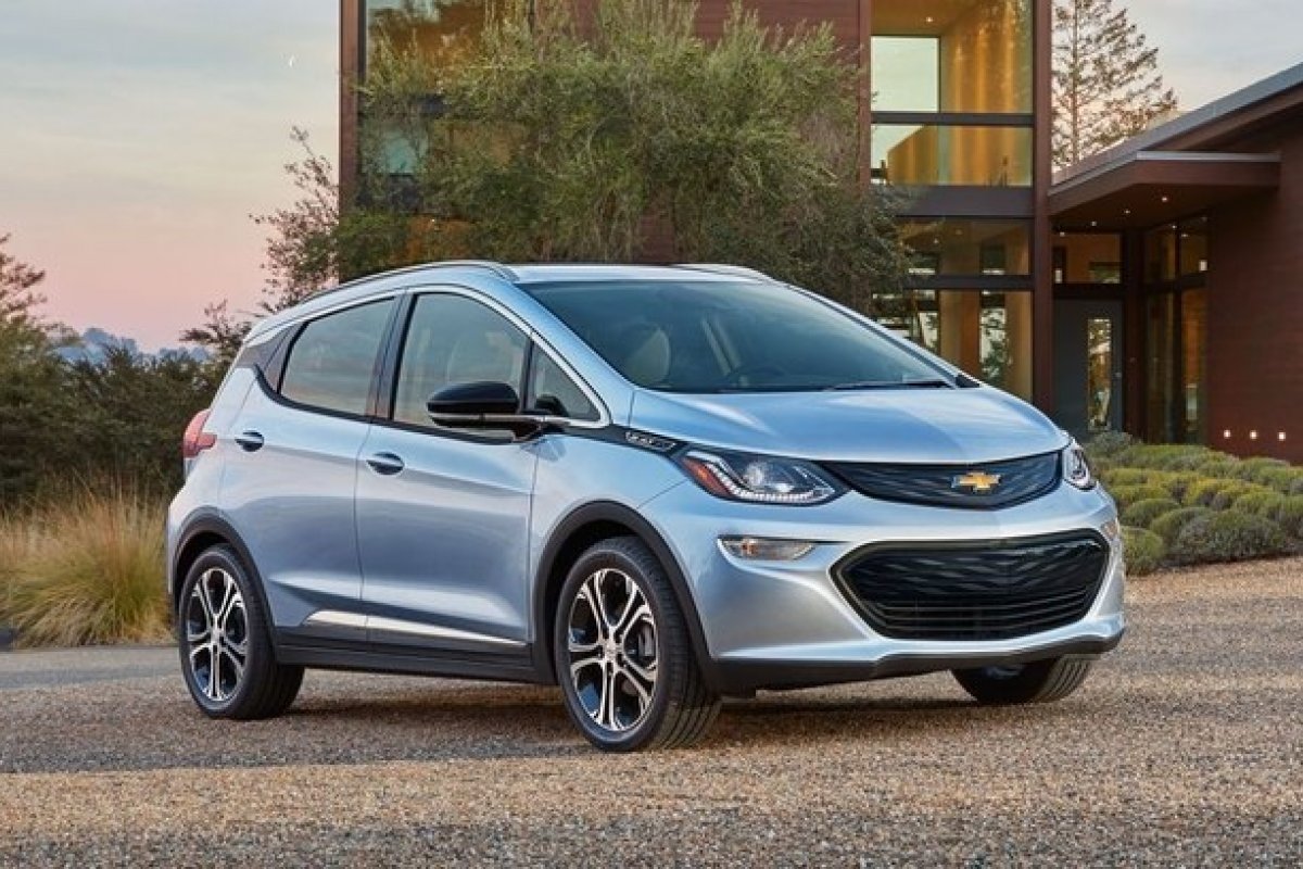 GM anuncia Bolt para outubro  