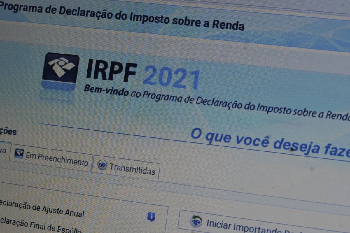 Receita recebe mais de 438 mil declarações do IR no primeiro dia de entrega