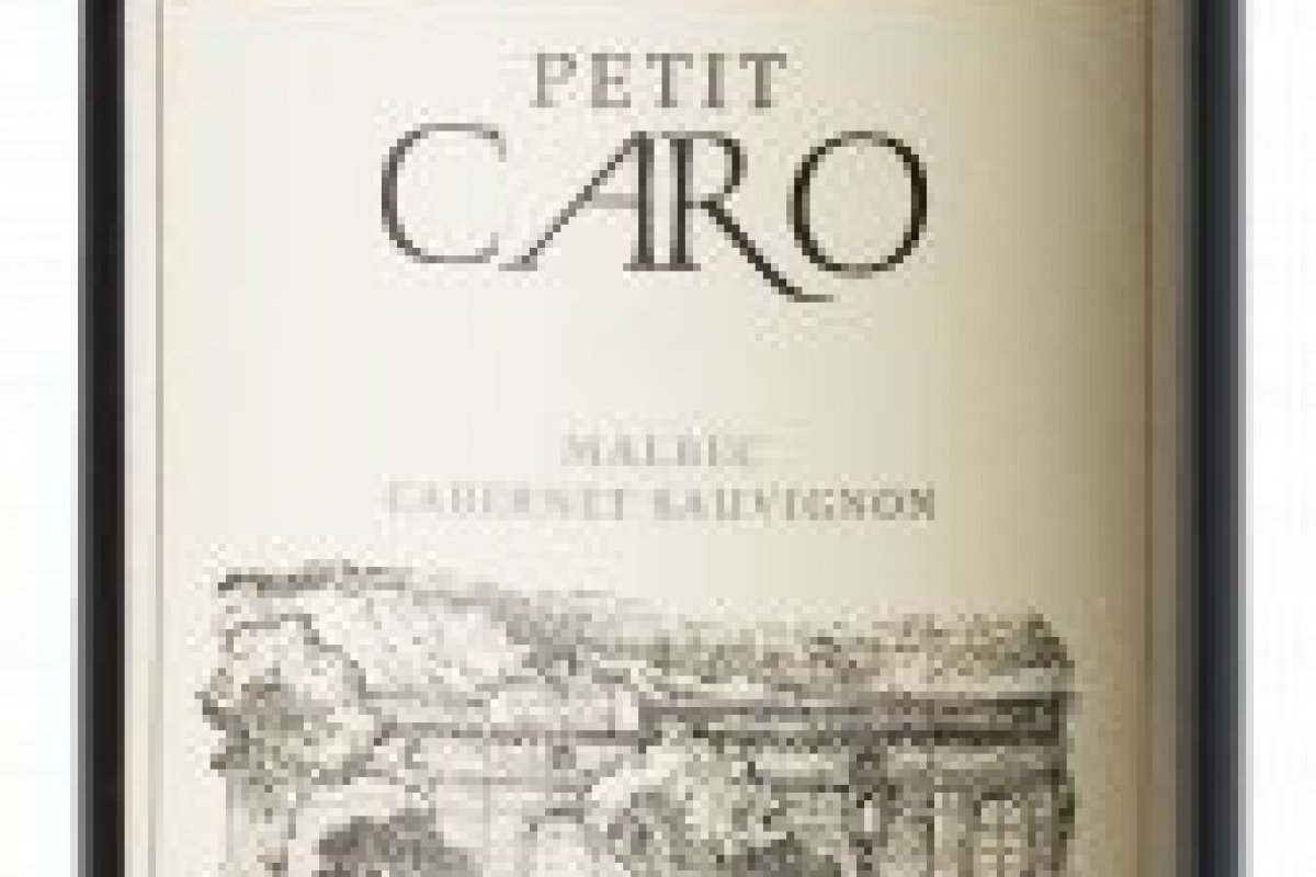 Chega ao Brasil o tinto Petit Caro, o cativante segundo vinho da Bodegas Caro, projeto argentino criado em 1999