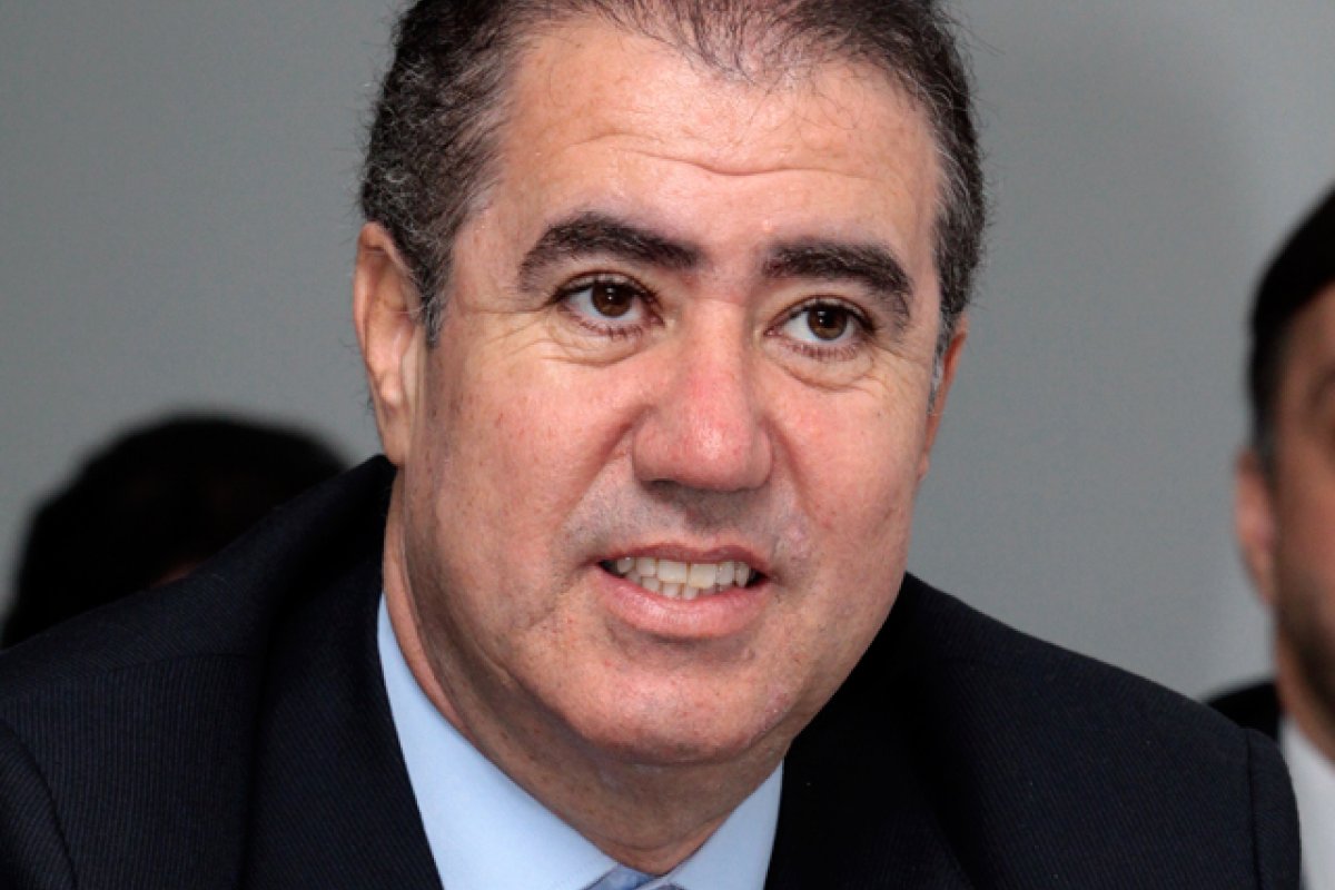 Não disputamos com o governo a compra de vacinas, diz FNP