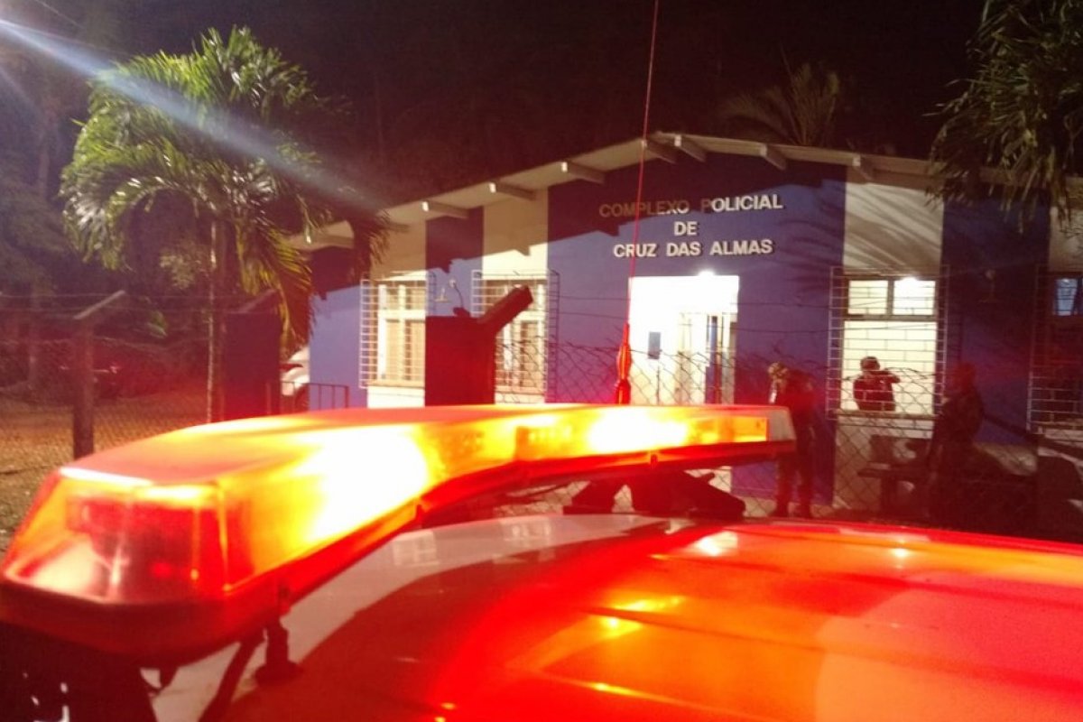 Homem é morto com golpes de faca no recôncavo baiano