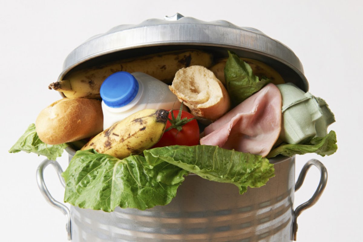 Desperdício de alimentos contribui para quebra da camada de ozônio, diz ONU
