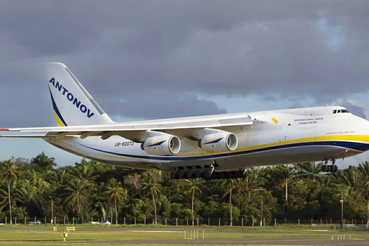 Após passagem em Salvador em 2020, maior avião do mundo retorna ao Brasil