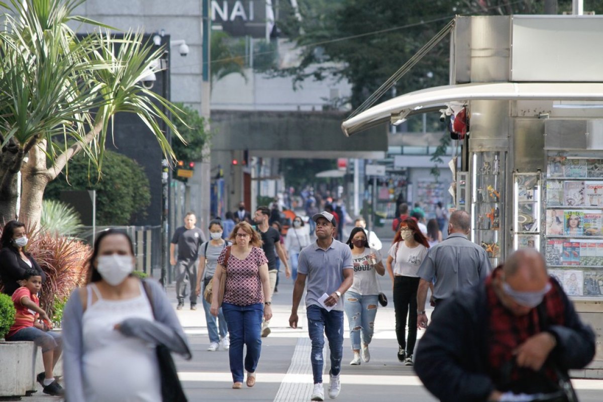 O Brasil está cada vez mais pobre, aponta FGV