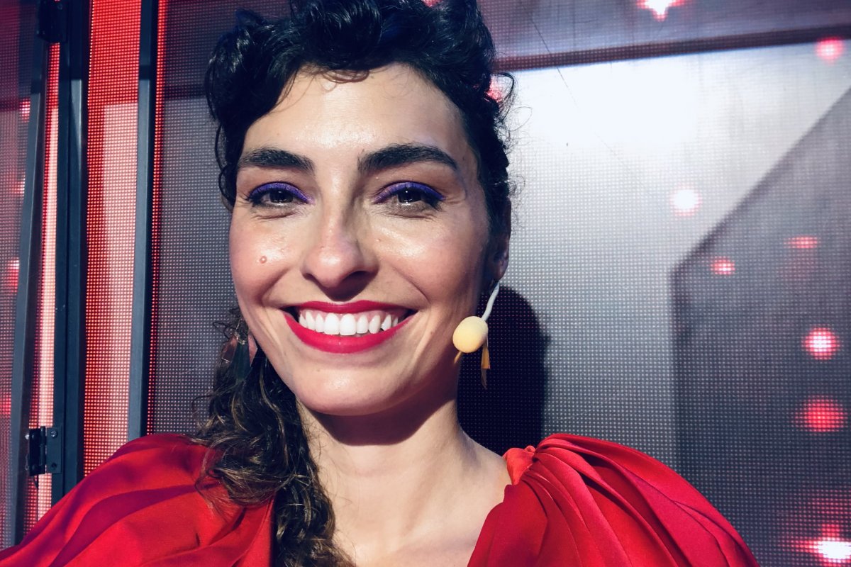 Bruna Caram de volta à TV como júri do programa Canta Comigo