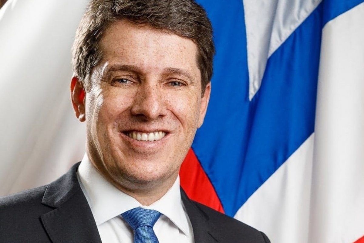 Prefeito de Jequié toma posse da UPB