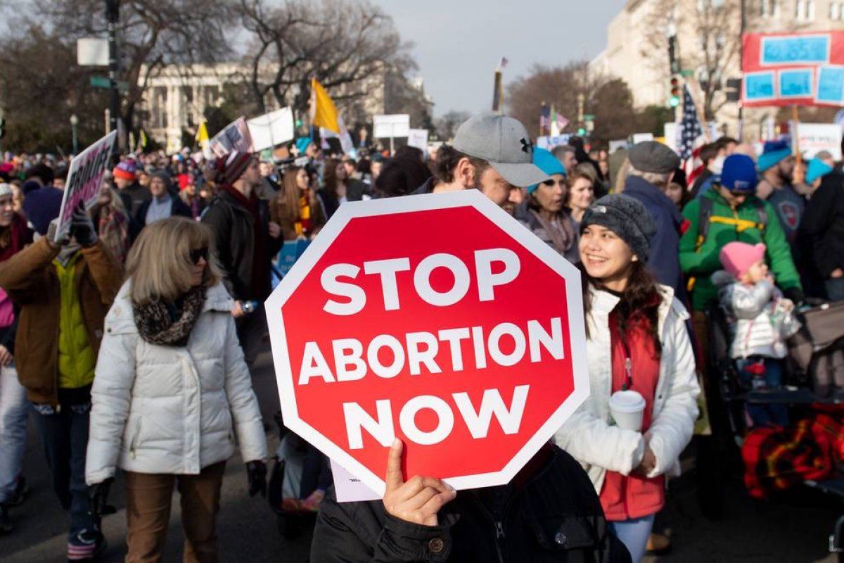 Estado do Arkansas, nos EUA, proíbe aborto  em quase todos os casos