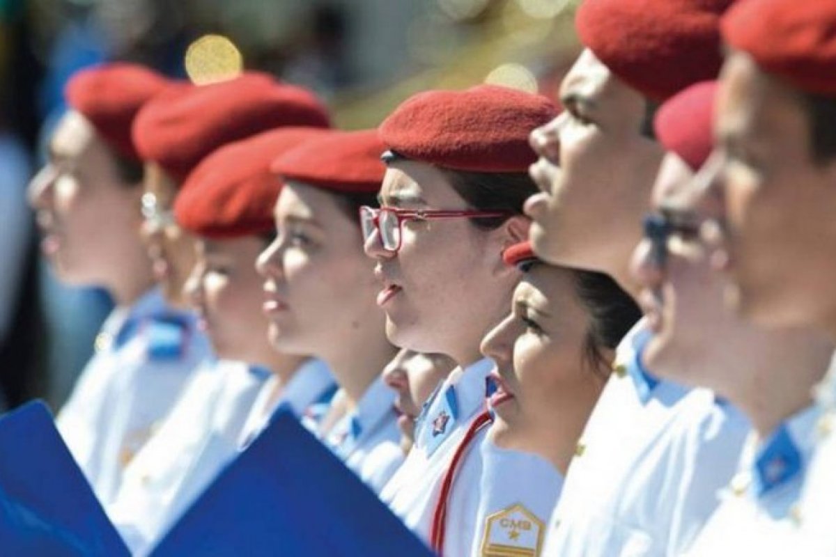Lista com as escolas que aderiram ao Programa Nacional das Escolas Cívico-Militares é disponibilizada