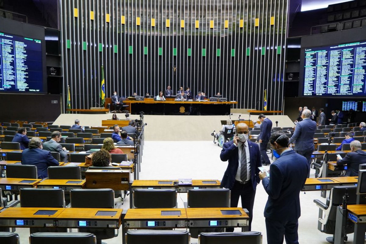 Câmara vota segundo turno da PEC Emergencial nesta quinta-feira (11)