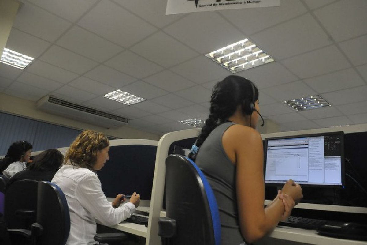 Canais de denúncia do governo registraram cerca de mil denúncias por dia em 2020 