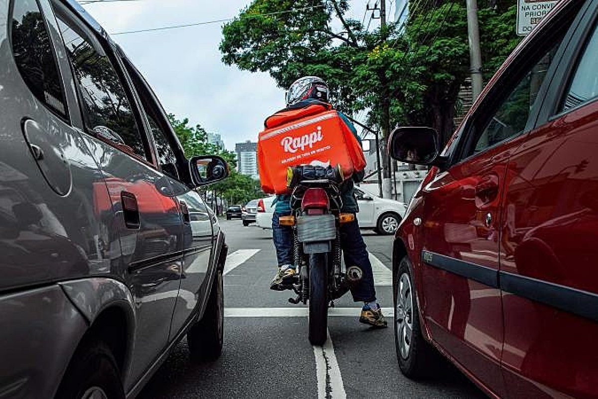 Restaurantes com delivery são fiscalizados pela Vigilância Sanitária nesta sexta (12)