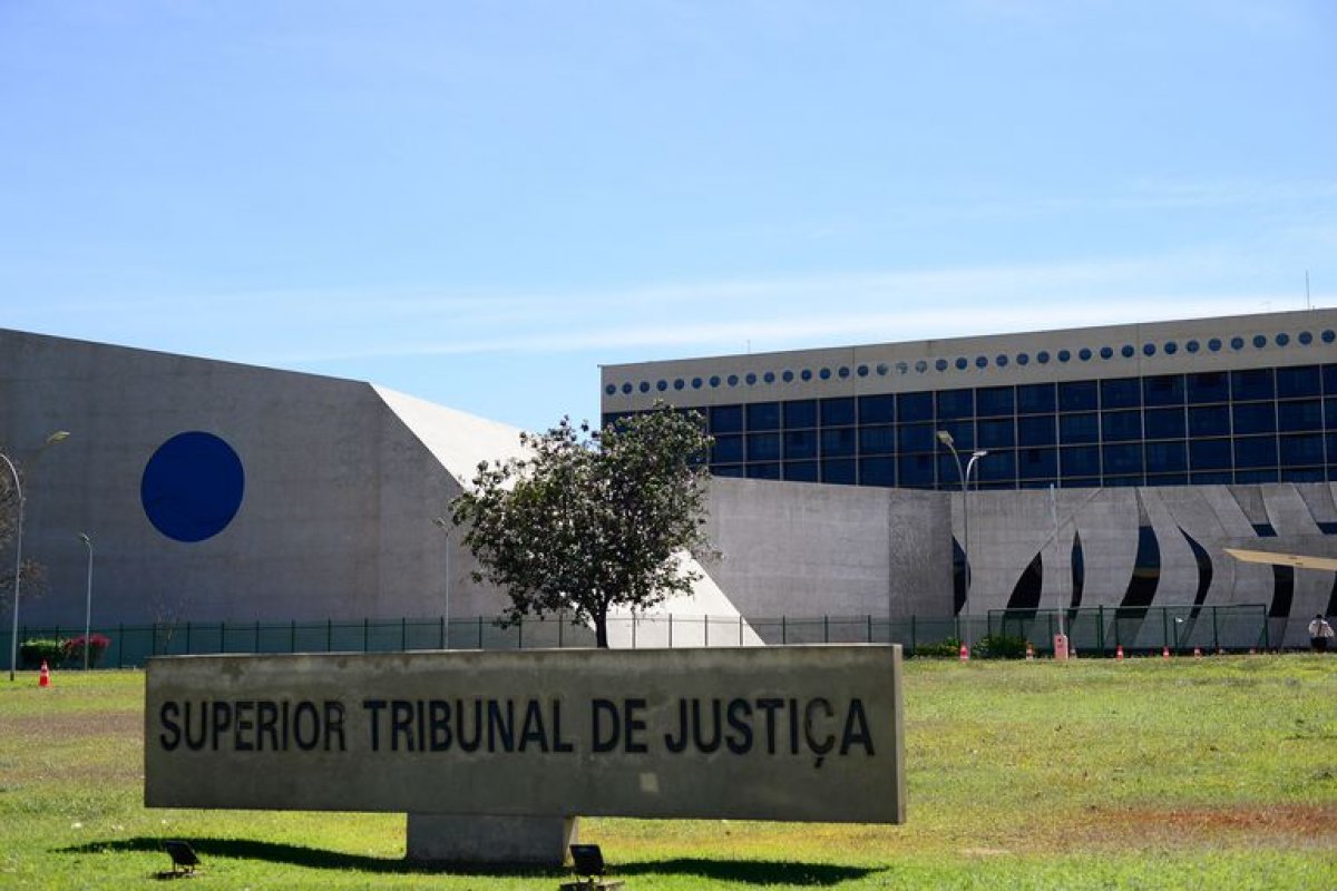 STJ abre licitação para contratar escolta armada por R$ 53 milhões 