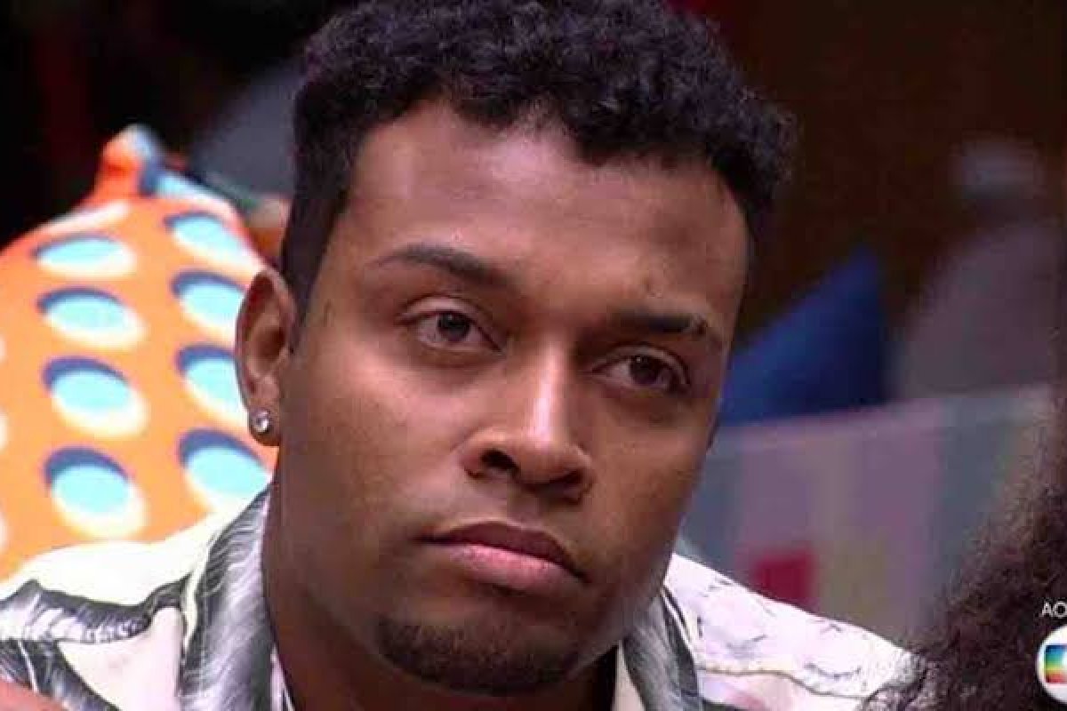 TV Globo notifica Nego Di judicialmente e humorista garante que vai contra atacar a emissora 