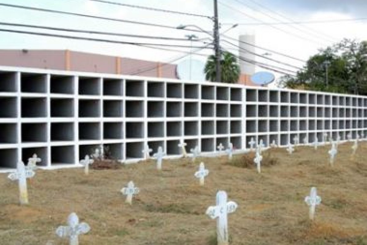 Prefeitura descarta risco de colapso funerário em Salvador