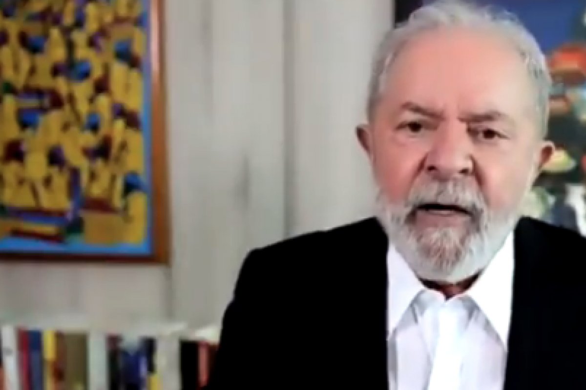 Lula pede que Biden convoque G20 para discutir distribuição de vacinas pelo mundo