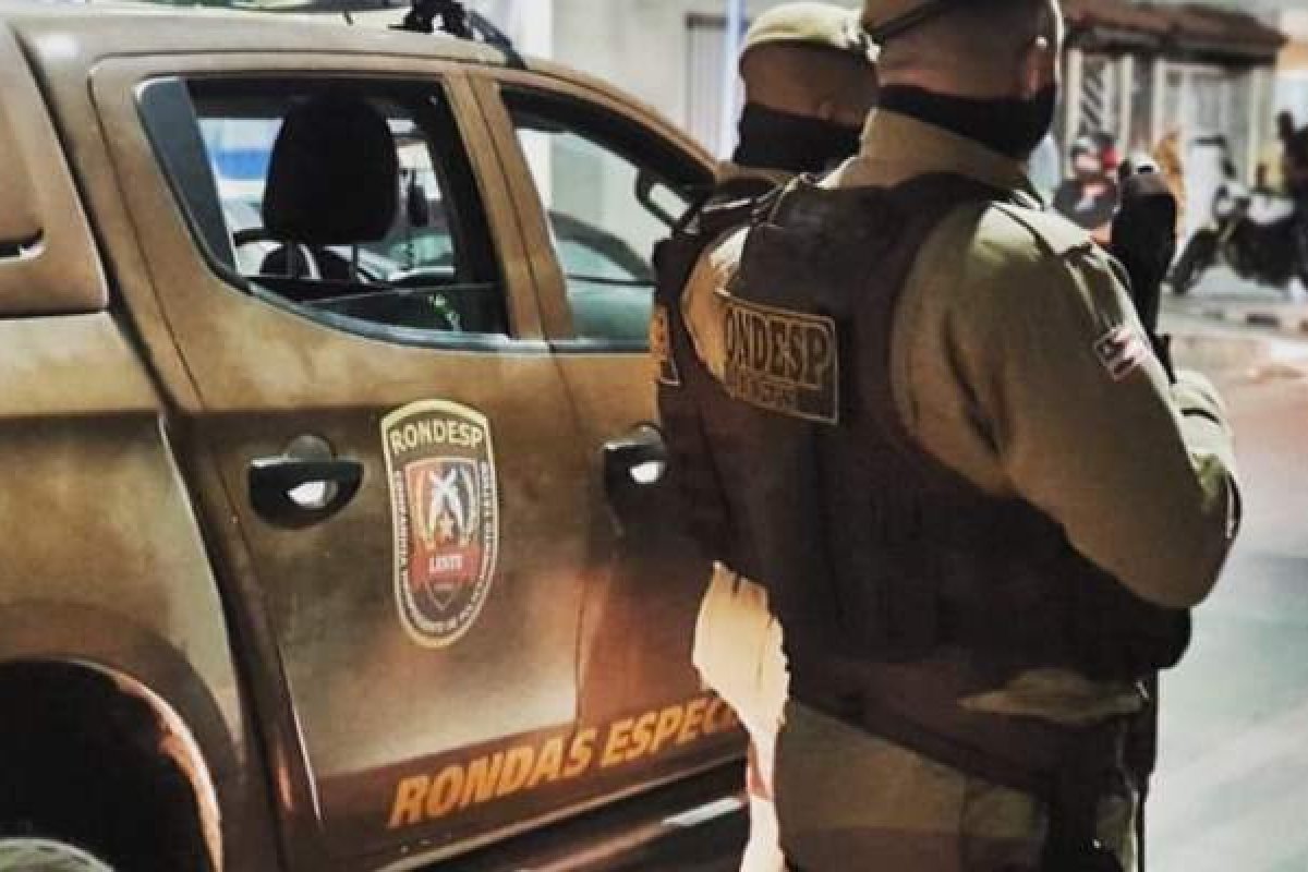 Polícia encerra três paredões e 15 estabelecimentos são fechados em Feira de Santana