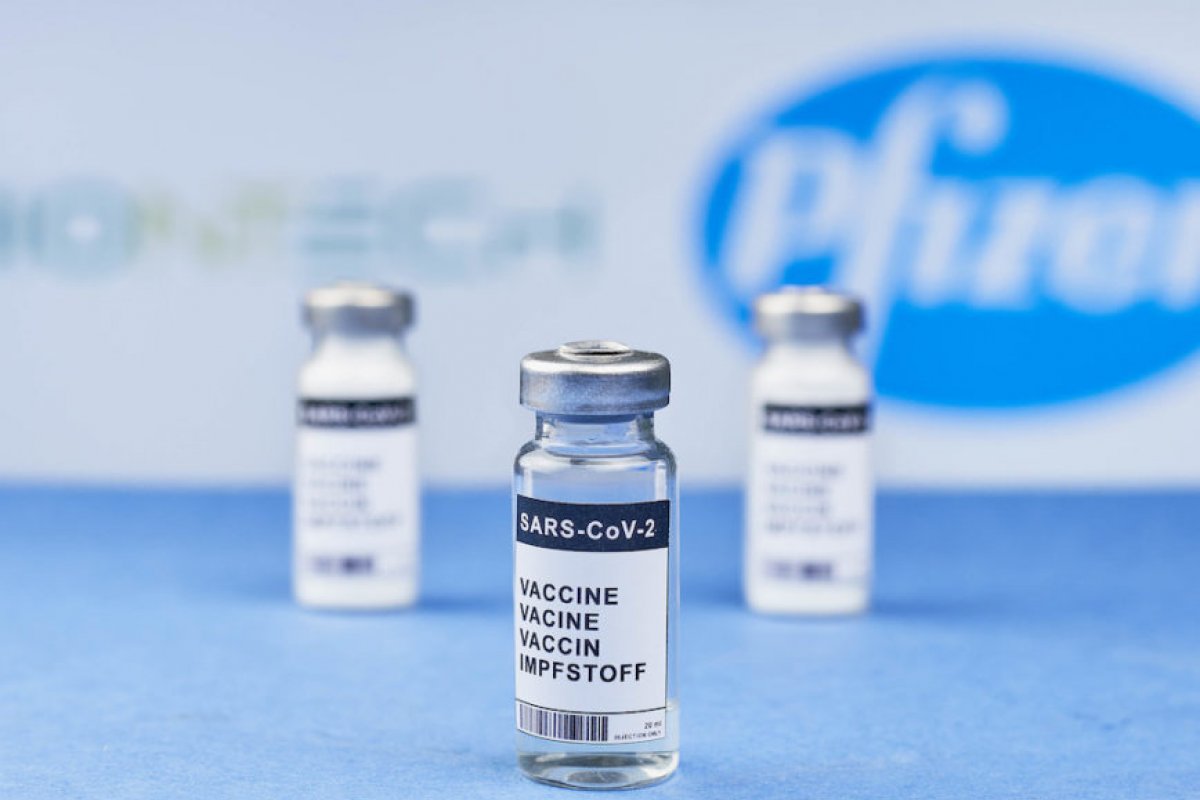 Governo federal assina contratos com Pfizer e Janssen para vacinas