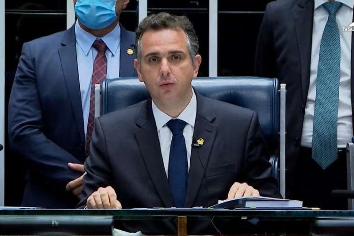 'Não há mínima razão para se cogitar estado de sítio', rebate Pacheco sobre fala de Bolsonaro