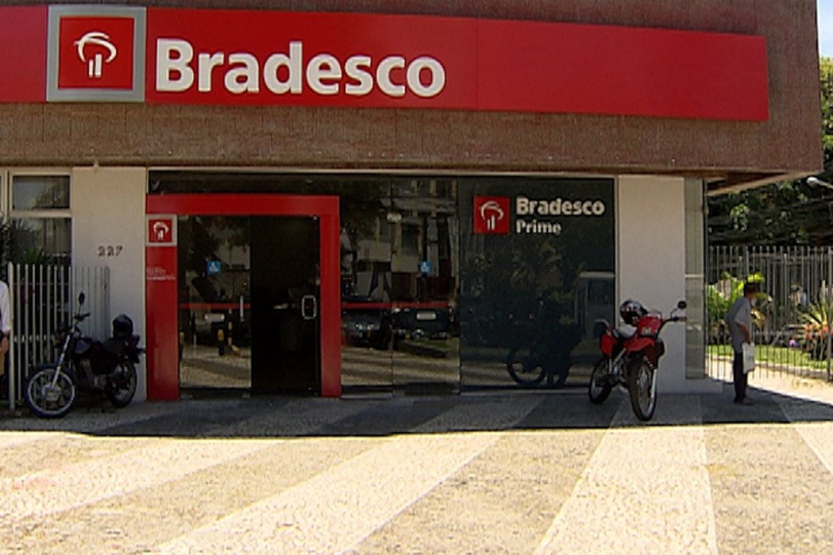 Agência bancária é furtada neste sábado (20)