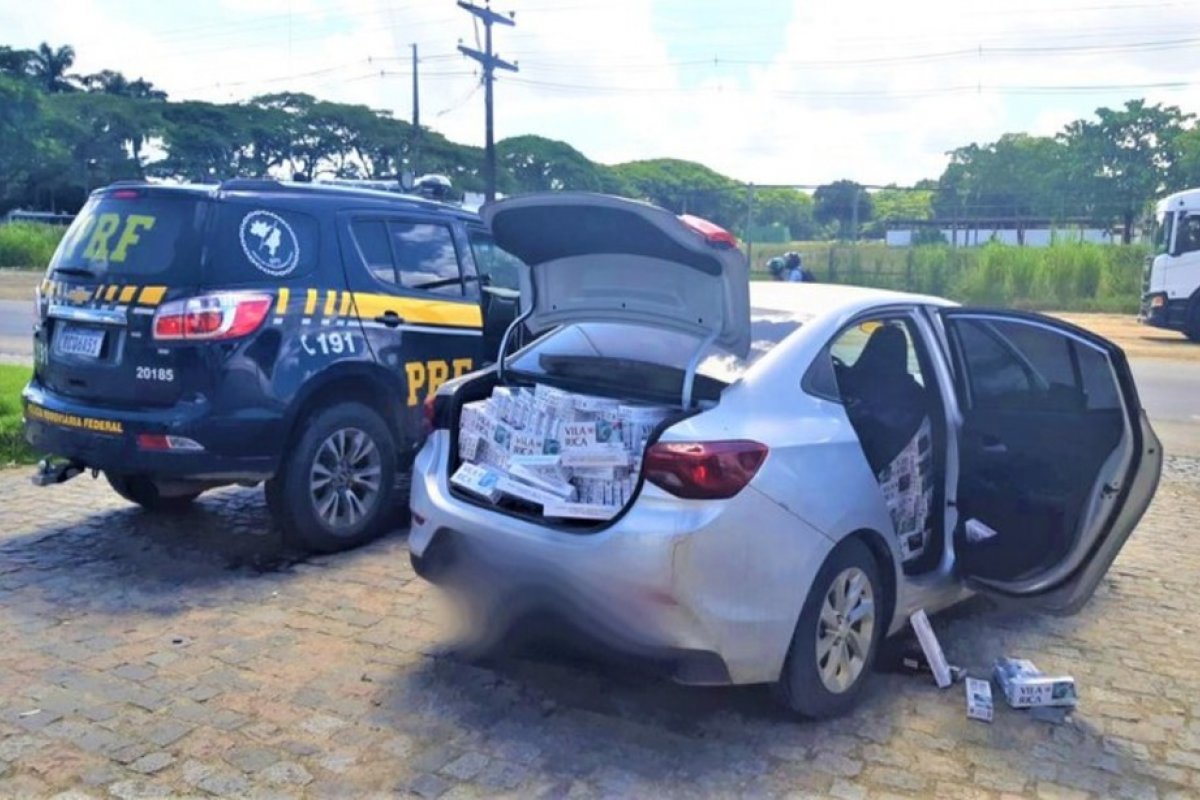 Três homens são presos transportando mais de 11 mil maços de cigarro contrabandeados no sul da Bahia 