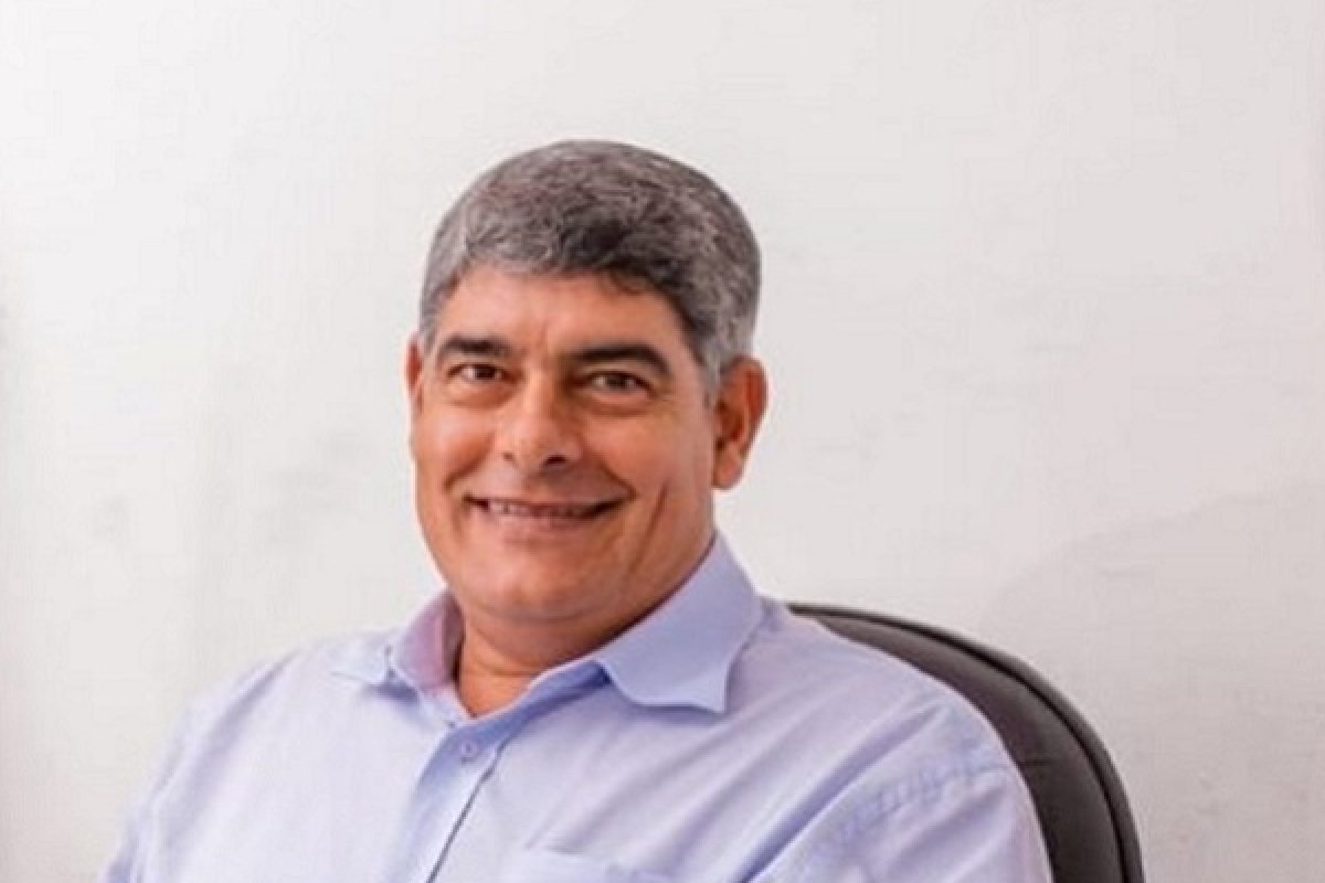 TCM: prefeito de Santa Cruz Cabrália é multado em R$ 4,5 mil por contratação irregular