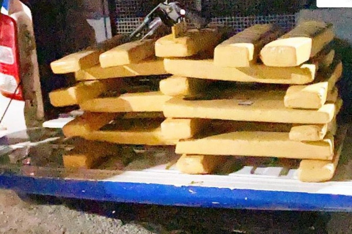 Polícia aprende 24kg de maconha em Luís Eduardo Magalhães, no oeste da Bahia