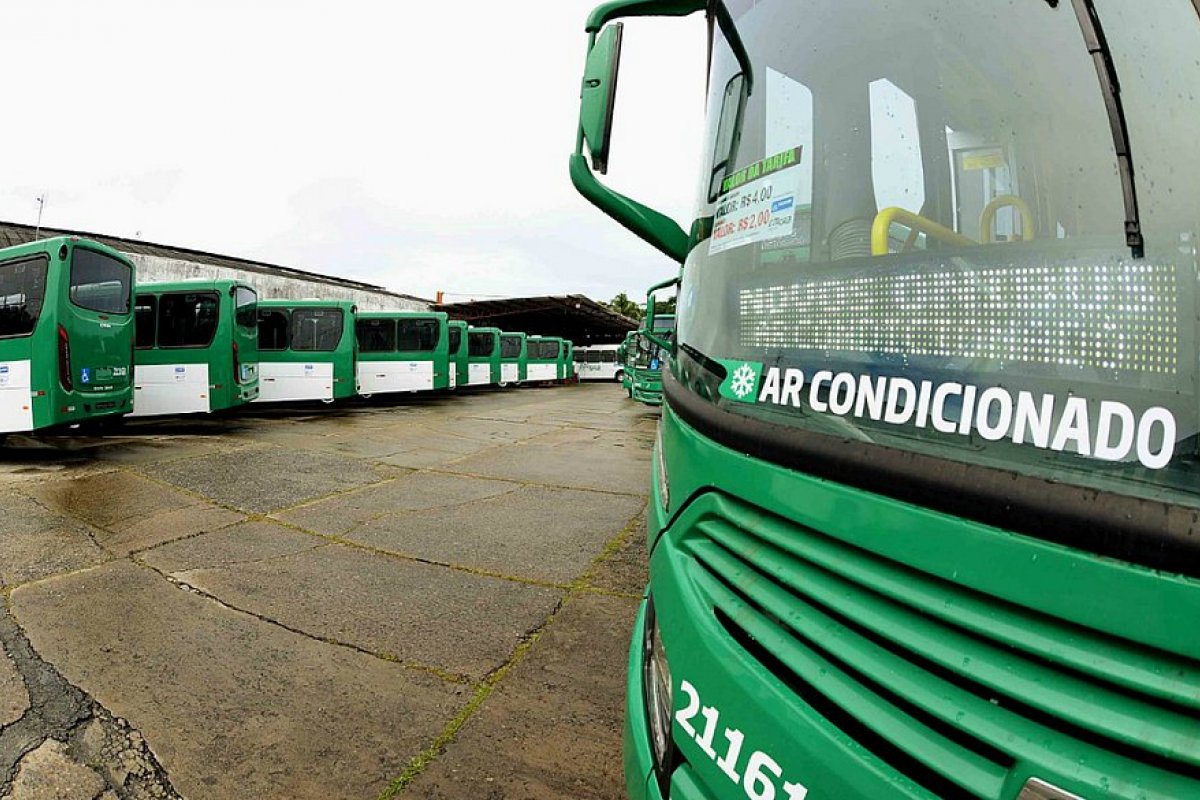 Áudio: Sindicato se reúne para conversar sobre demissão de funcionários da CSN
