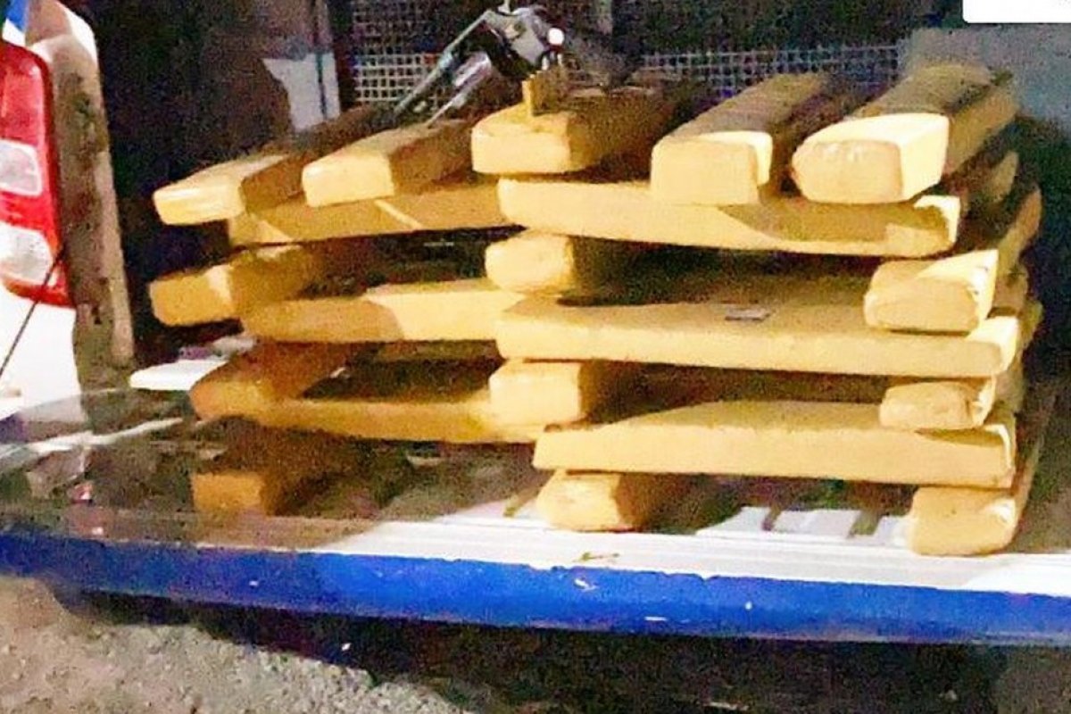 Suspeito de tráfico de drogas morre em confronto com a polícia no oeste da Bahia