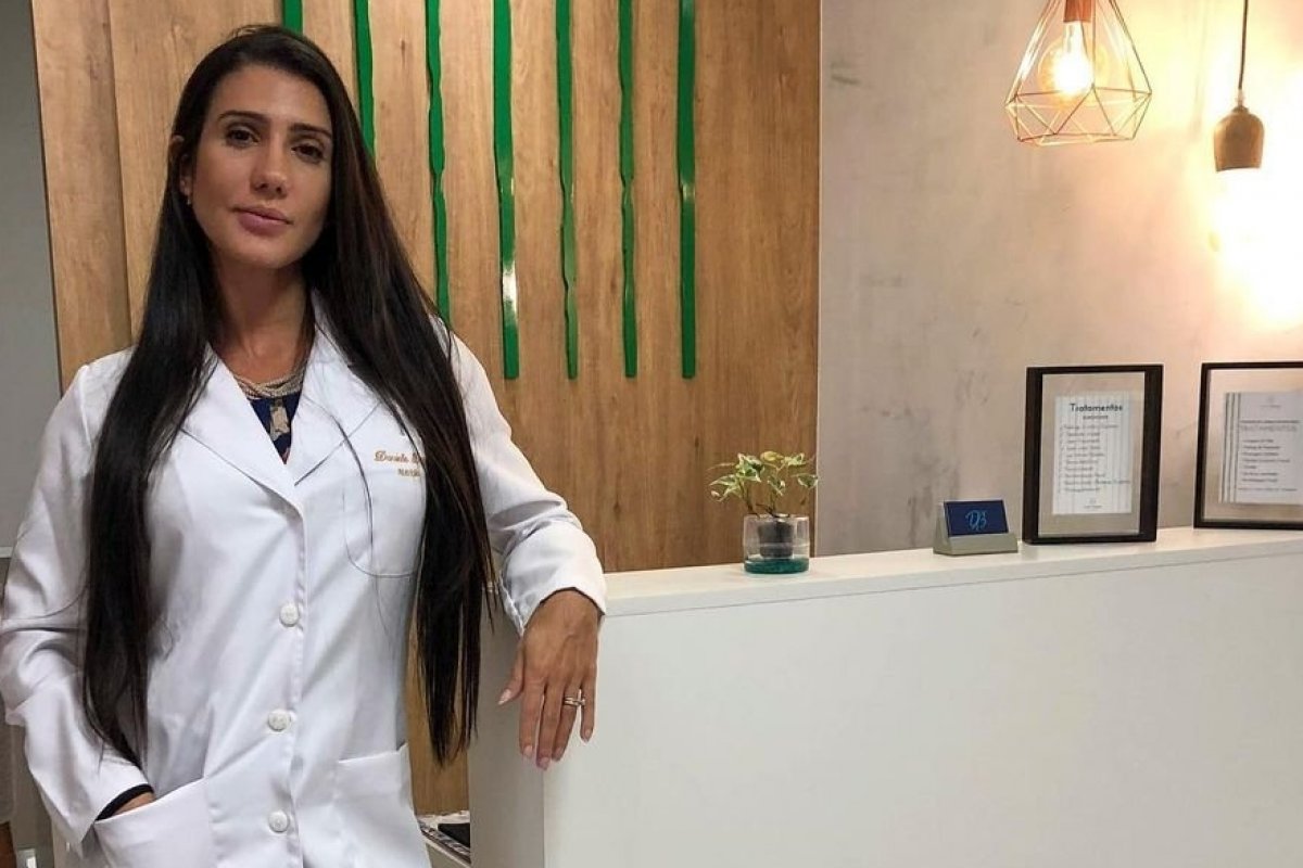 Nutricionista ensina receita de picolé protéico para sobremesas! 