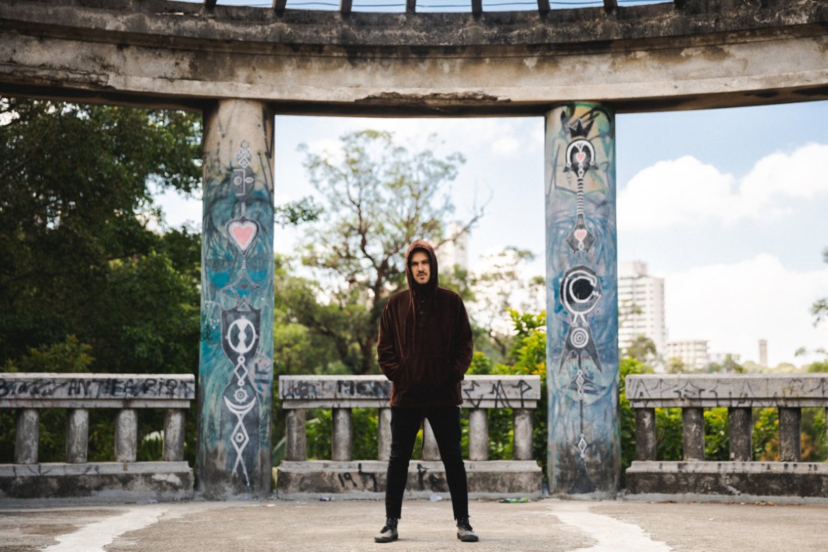 Renan Vasconcelos lança disco Áspero nesta sexta-feira