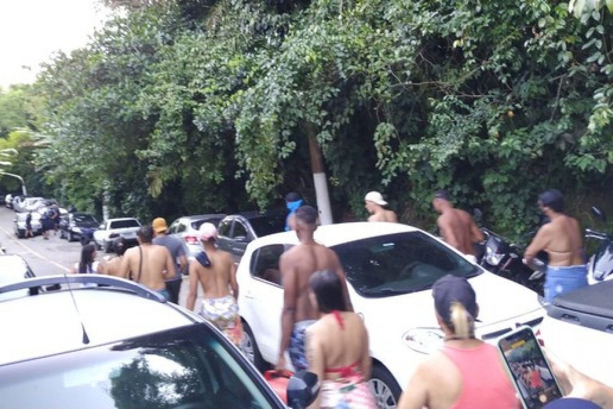 Aglomeração com mais de 60 pessoas em praia no litoral de SP é encerrada por guardas civis