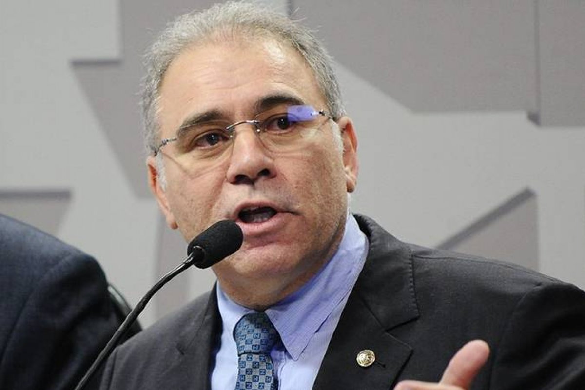 Marcelo Queiroga fez um novo apelo para que a população use máscara