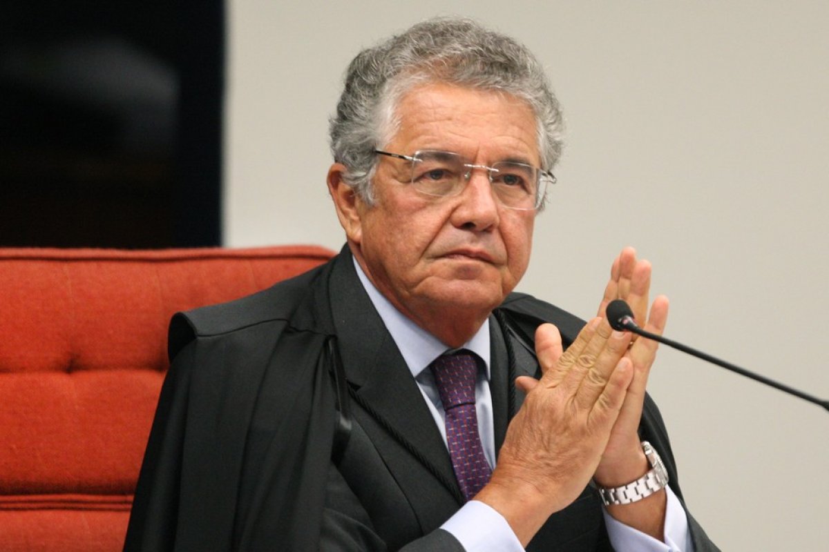 Ministro Marco Aurélio marca aposentadoria do STF para 5 de julho