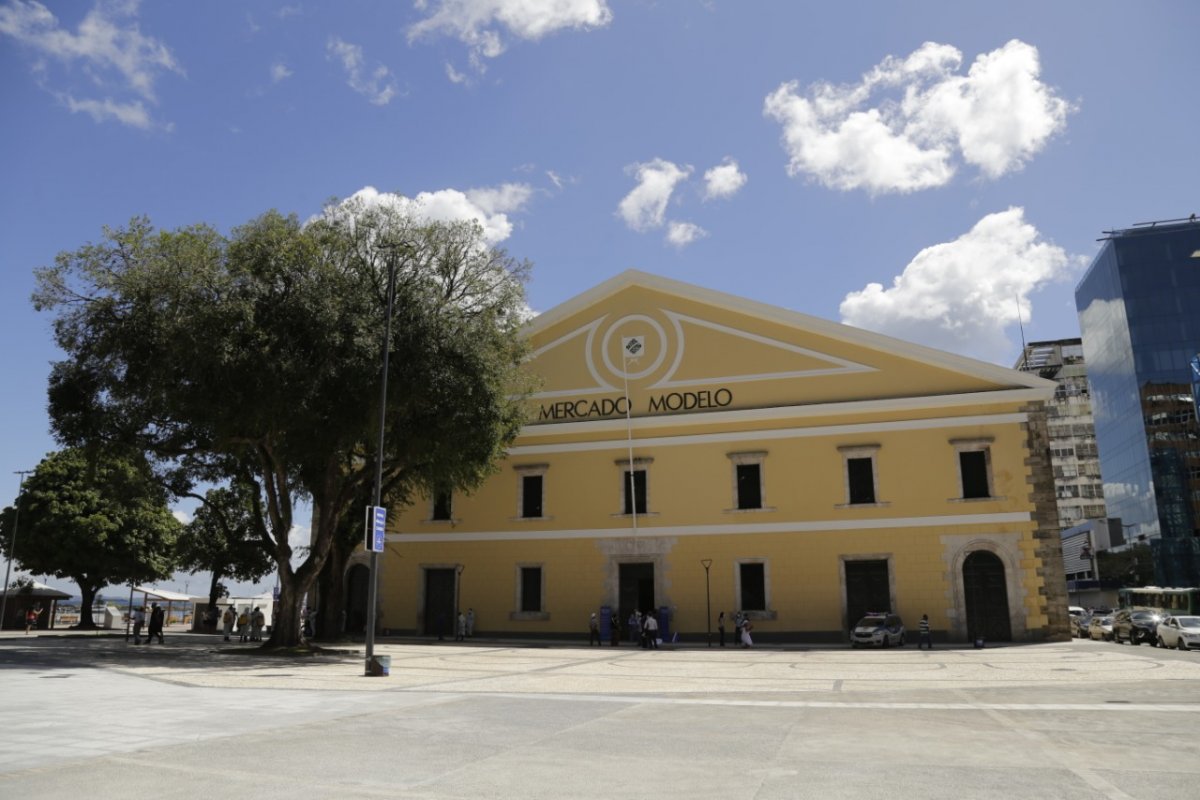 Prefeitura anuncia reforma do Mercado Modelo 