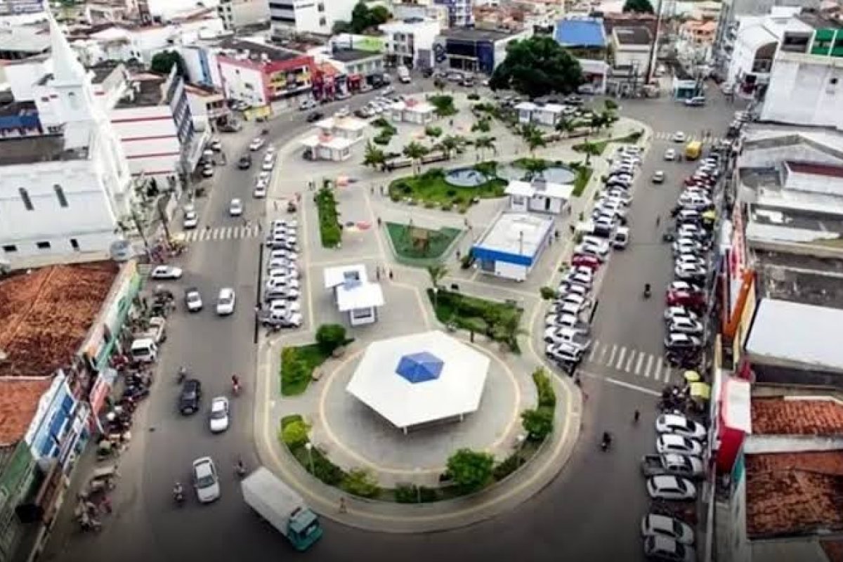 Justiça suspende autorização para todo o comércio de Santo Antônio de Jesus funcionar no sábado