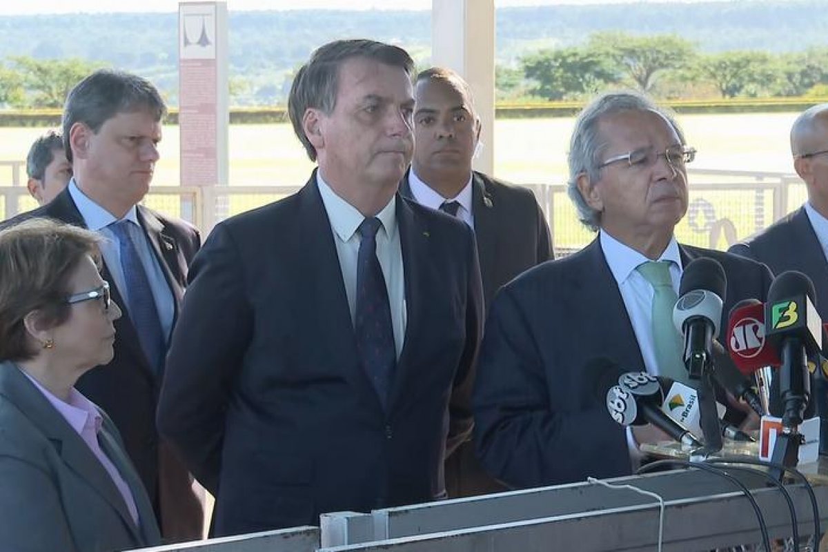 Treze em cada 100 funcionários da Presidência contraíram Covid, diz levantamento