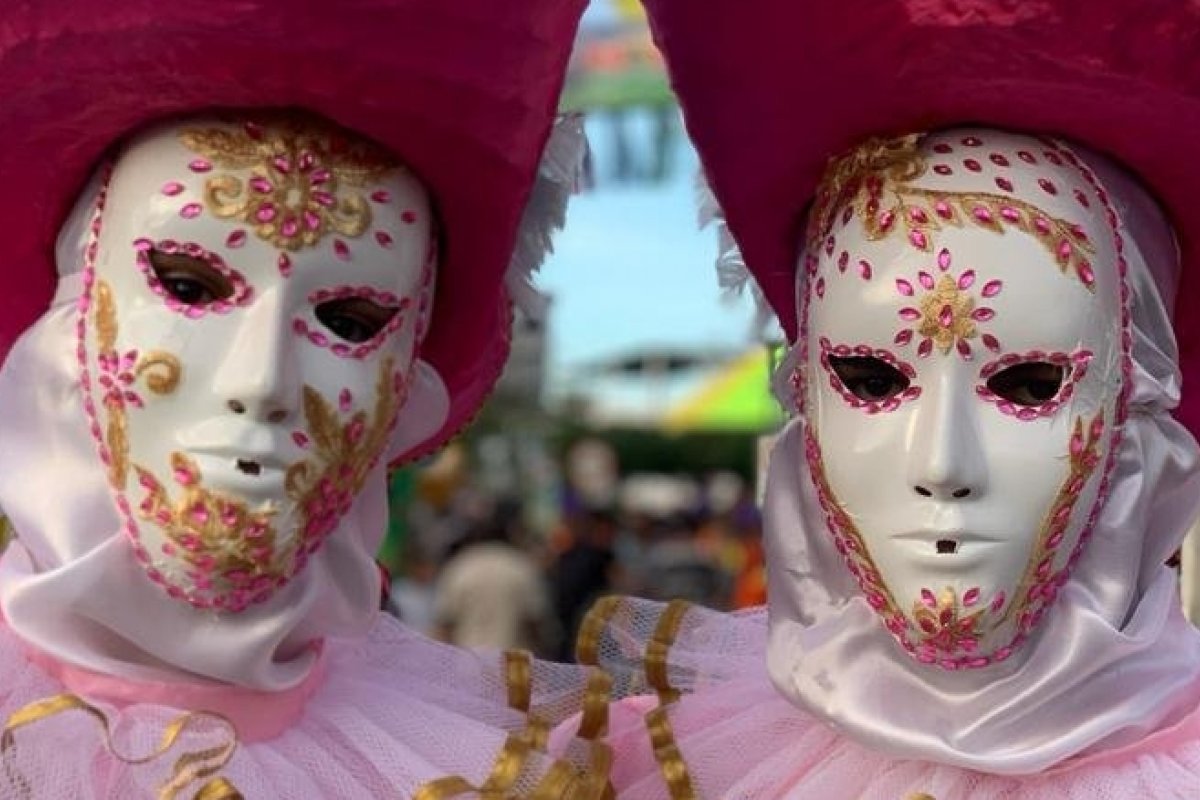 Grupo cultural promove oficinas virtuais gratuitas de máscaras venezianas, ibéricas e tradicionais