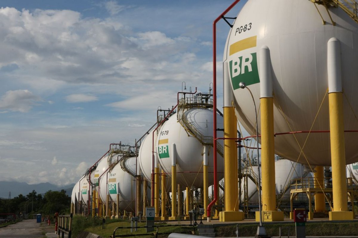 Petrobras anuncia aumento de 39% no valor do gás natural