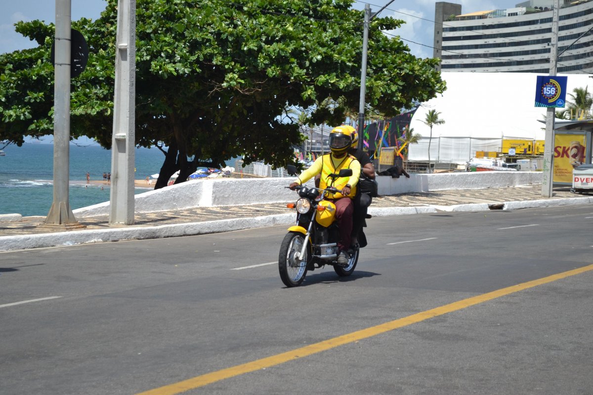 Transalvador oferece vagas para curso gratuito de pilotagem segura
