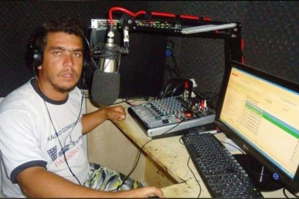 Toninho Locutor é morto a tiros na porta de casa no sudoeste da Bahia