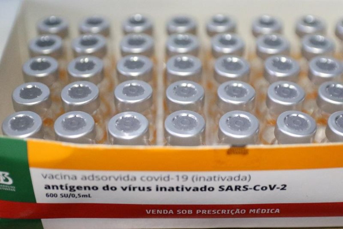 Butantan suspende produção da Coronavac por falta de insumos 