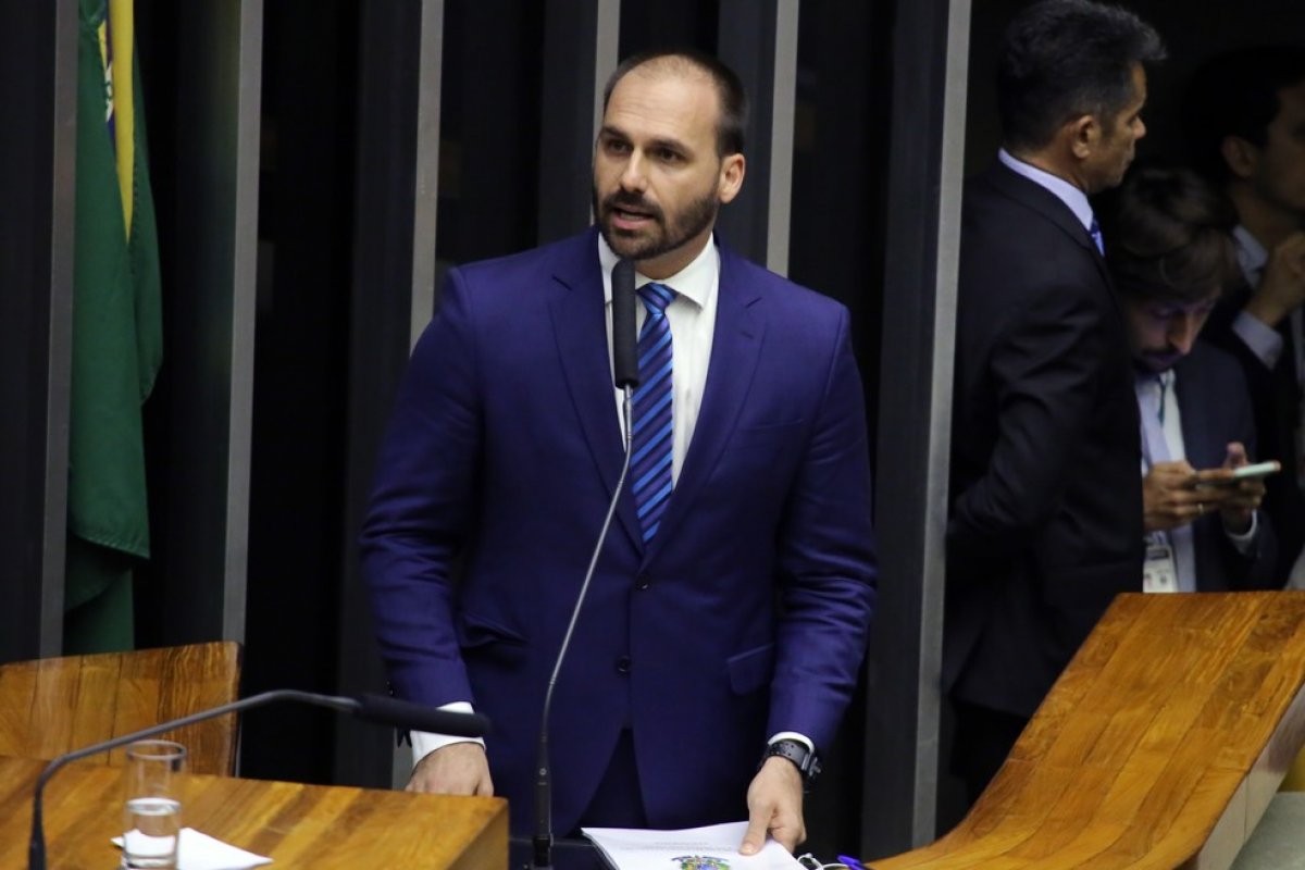 Representações contra Eduardo Bolsonaro por falas sobre AI-5 são arquivadas pelo Conselho de Ética 
