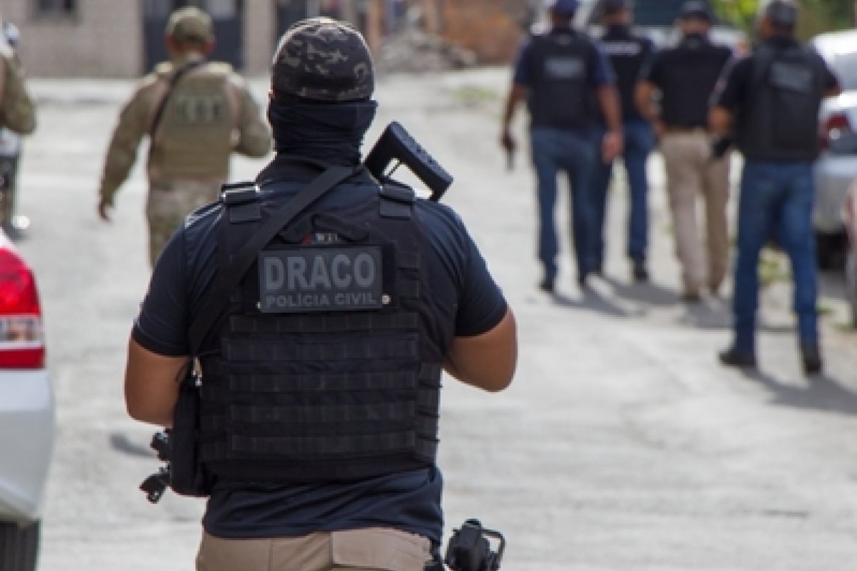 Polícia prende dois sequestradores que extorquiram comerciante 