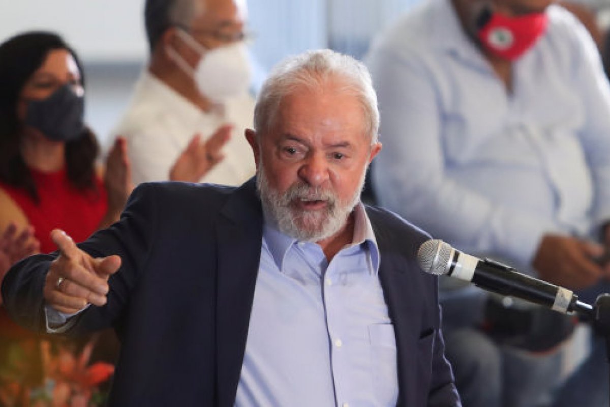 Lula orienta que PT abra mão de candidaturas para governador em estados onde não há chance de vitória