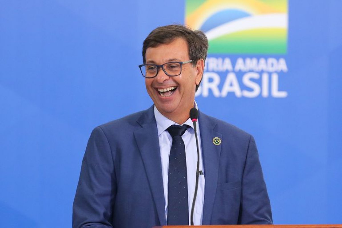  ‘Está recuperando a autoestima dos brasileiros’, diz  ministro do Turismo sobre Bolsonaro 