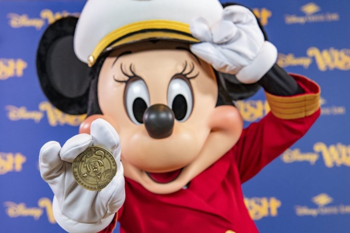 Novo navio da Disney Cruise Line será representado por uma nova personagem: a Capitã Minnie Mouse! 