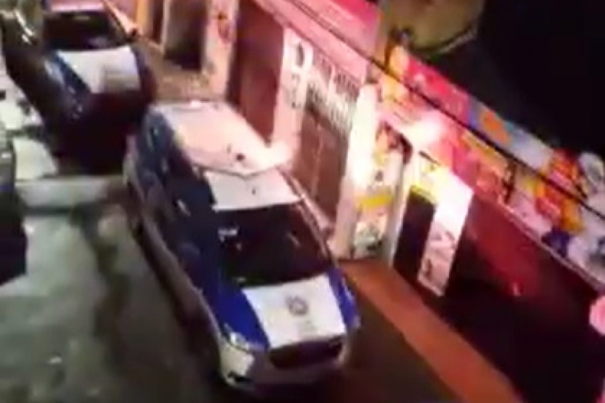 Vídeo: Duas pessoas são mortas em tiroteio no bairro de Pernambués, em Salvador