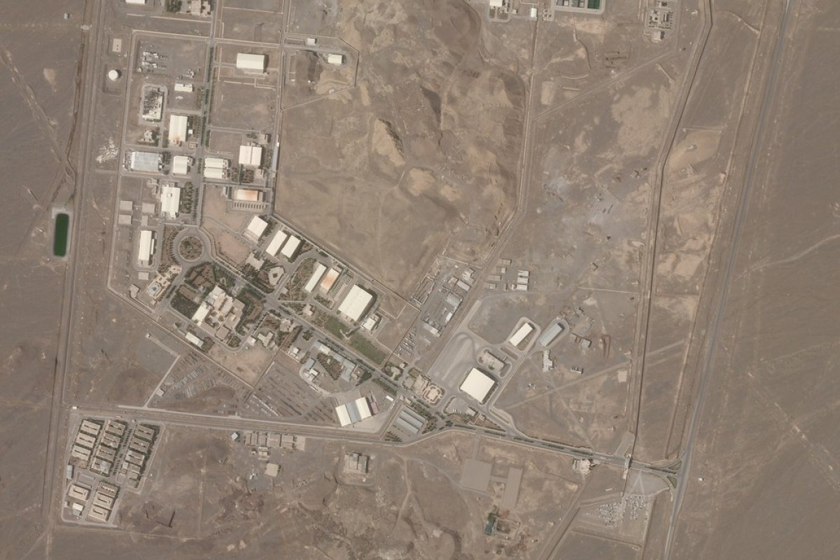 Irã acusa Israel por ataque contra instalação nuclear 