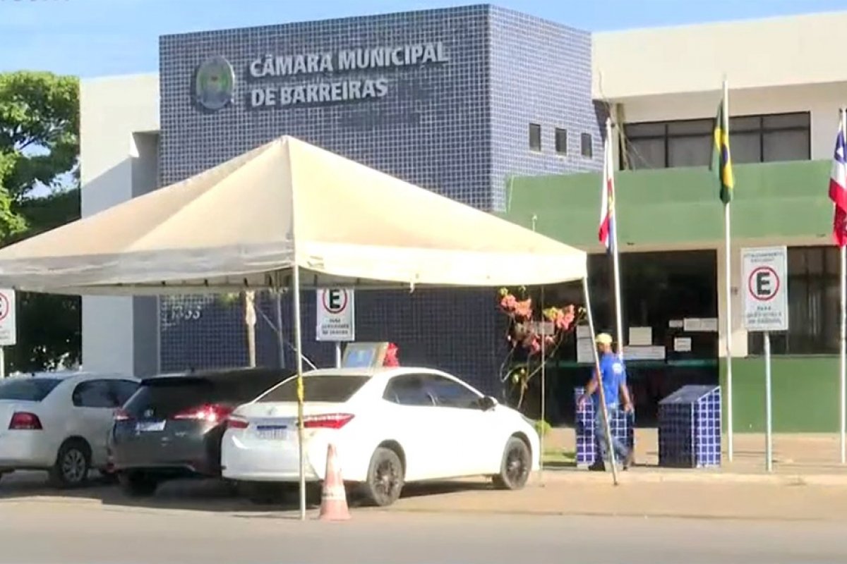 Sessões presenciais são suspensas na Câmara de Barreiras por causa do aumento de casos da Covid-19